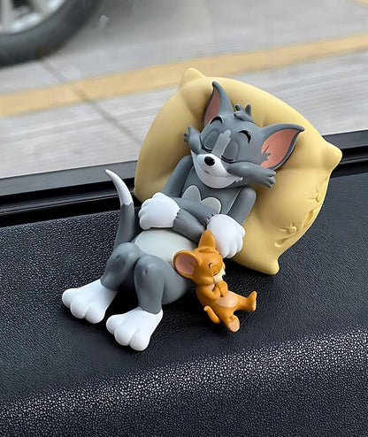 Universal Cool Resin Statue Car Interior Decoration Accessories 1Pc